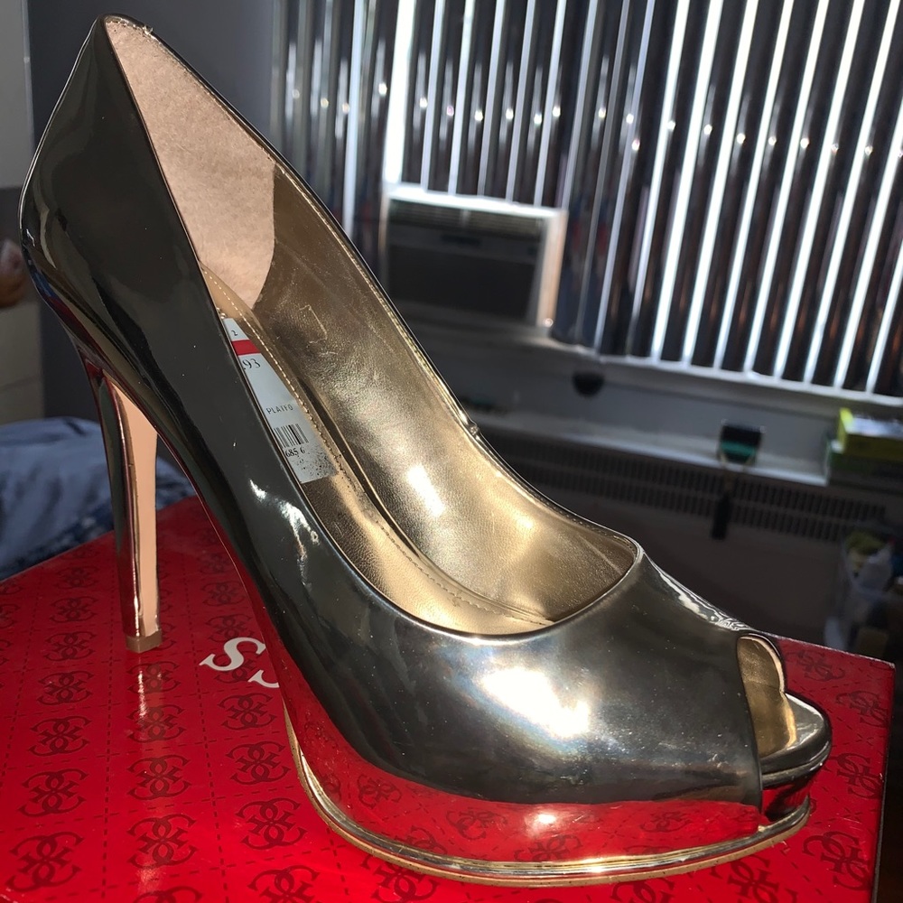 Shoes - Picture 2 of 2